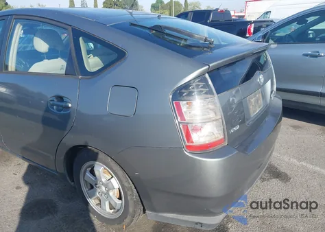2005 Toyota Prius from USA, damaged, VIN JTDKB20U050133057